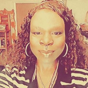 Meet your Posher, Jacquii